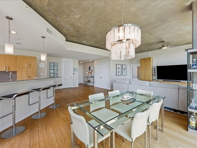 Photo - 5925 Almeda Rd Unit 10714