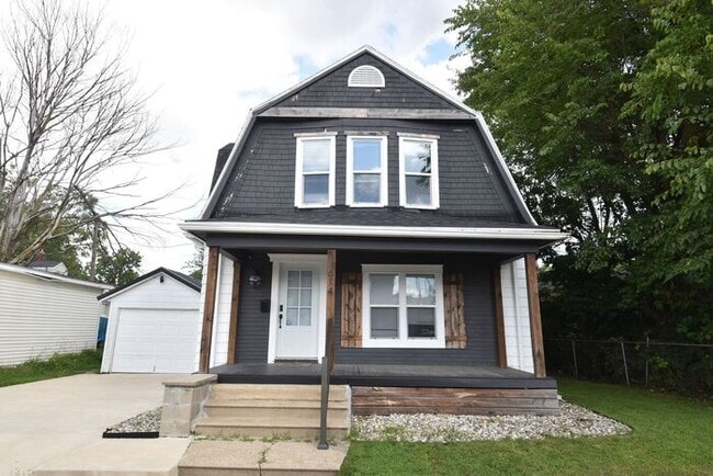 Building Photo - Central Mishawaka- close to Parks and Down... Rental