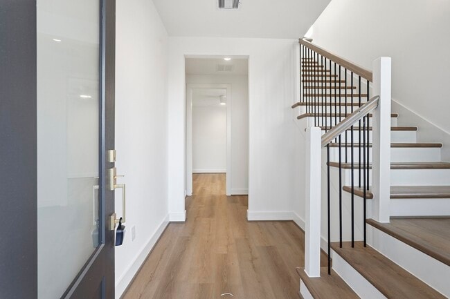 Photo - 3828 Wilmer St