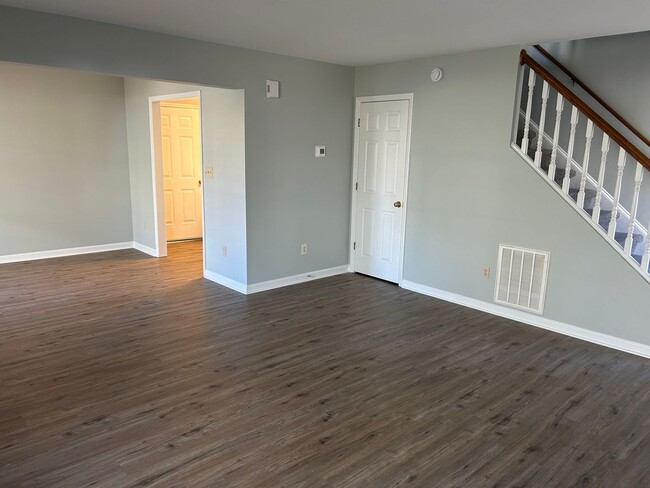 Photo - 4010 Selda Dr