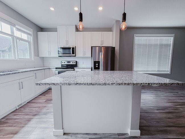 Photo - 129 Copperstone Park SE