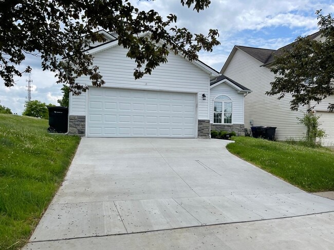 Photo - Lovely Single Family House with New Flooring & Paint! 2-Car Garage