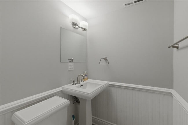 Photo - 1828 W Berenice Ave