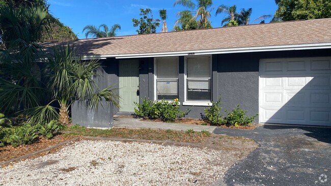Building Photo - Spacious 3BR/2BA Duplex – Only 1st Month &... Rental