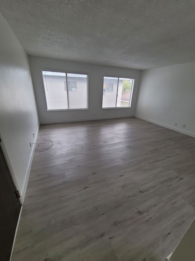 Photo - 1026 Arlington Ave Unidad 3