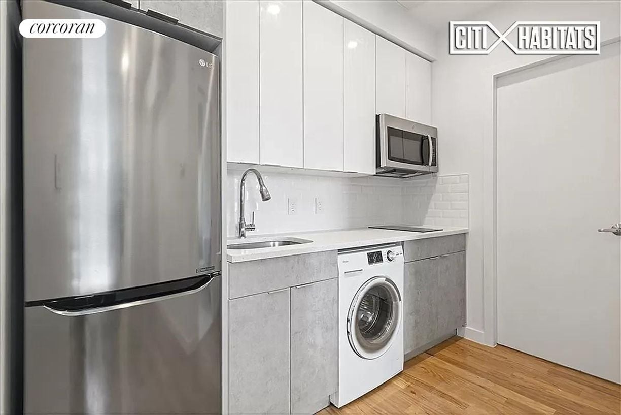 Photo - 648 W 158th St