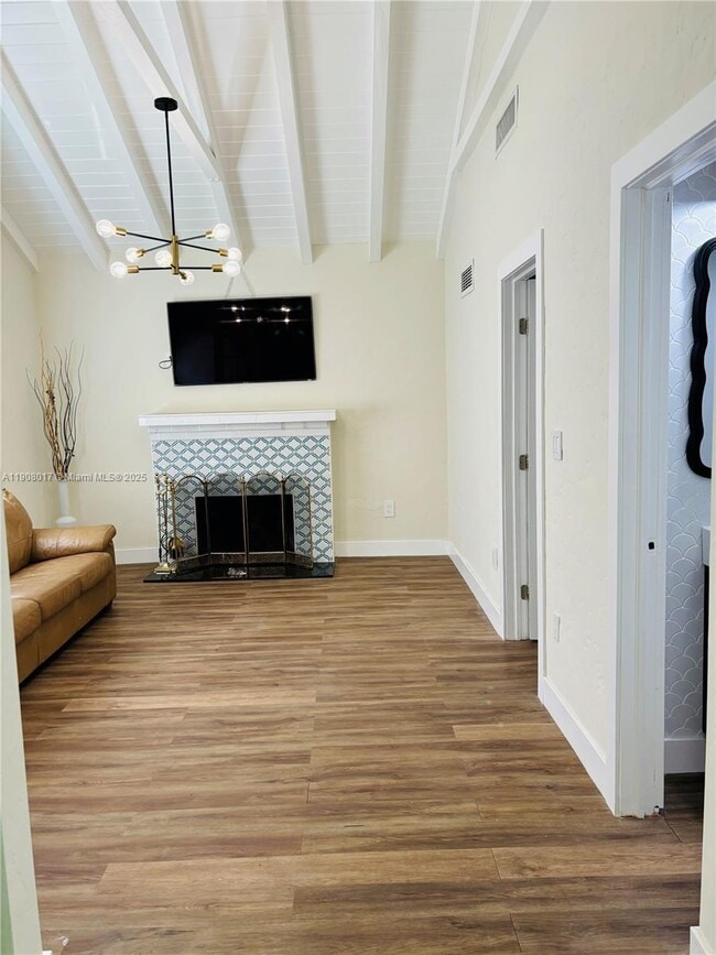 Photo - 1717 Buchanan St