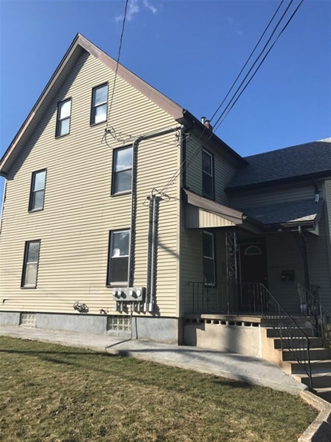 Photo - 25 4th St Unit 2