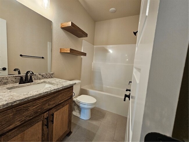 Photo - 7102 SW High Meadow Blvd