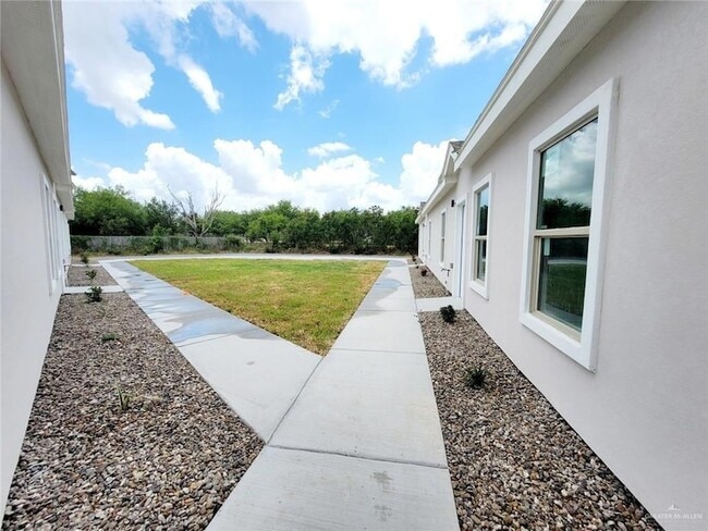 Photo - 2812 Rosemary Dr Unit 3