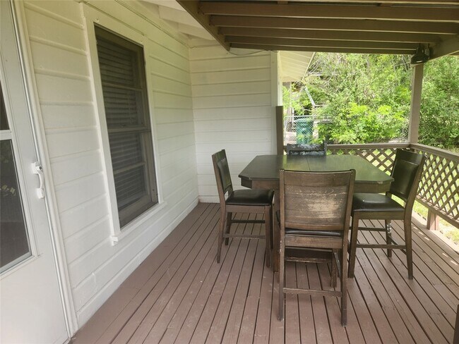 Photo - 3533 Binyon Ave
