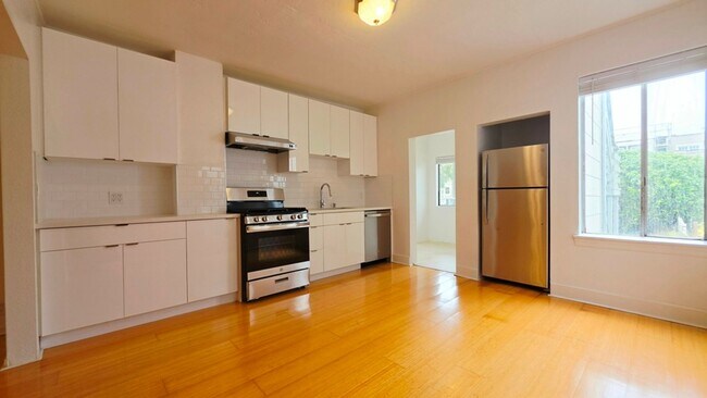 Photo - 275-281-281 27th Ave Unidad 275