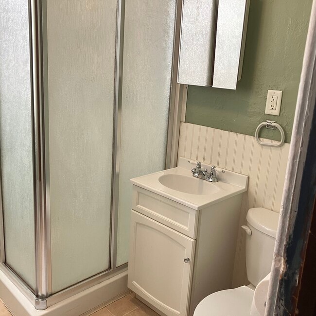 Photo - 1313 Hughitt Ave