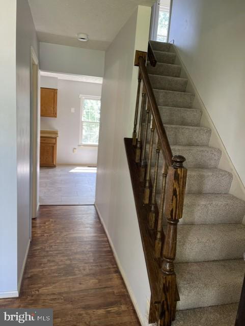 Photo - 8583 Wheatfield Way