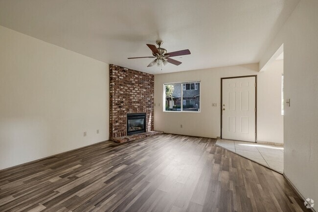 Building Photo - The Four Seasons Rental