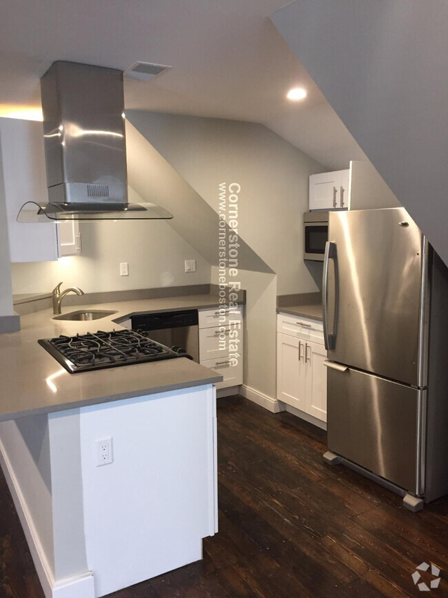 Building Photo - 19 Dorset St Unit 3 Rental