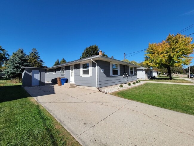 Building Photo - 968 Grove St