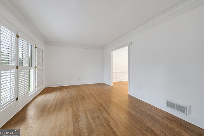 Photo - 1809 Shelburne Ridge