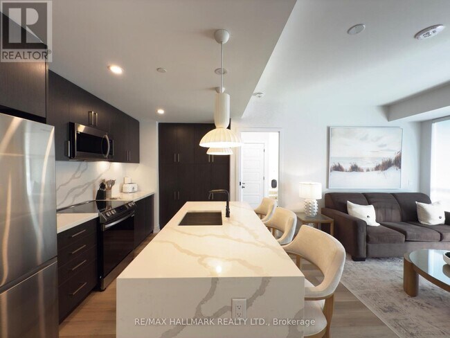 Photo - 415 Sea Ray Ave Unité 321