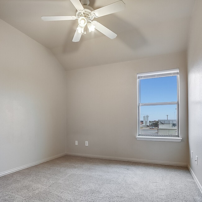 225 Irick Ct Condo Condo for Rent in Aubrey, TX