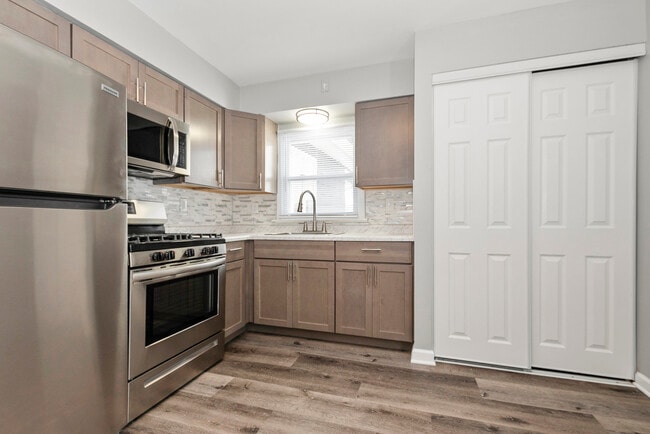 Photo - 8344 W Lincoln Hwy