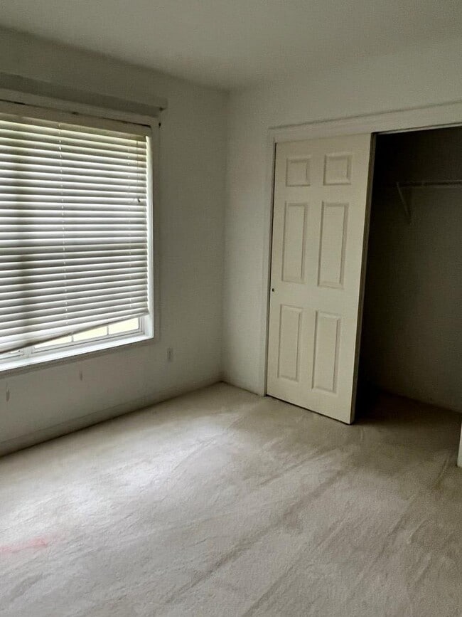 Photo - 2415 Stonewood Dr