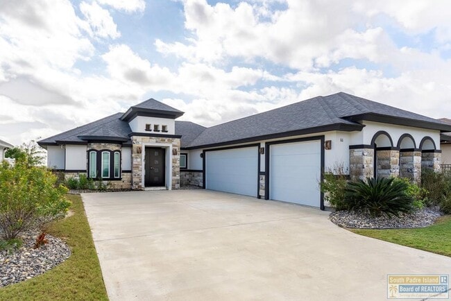 Building Photo - 86 Torrey Pines Dr