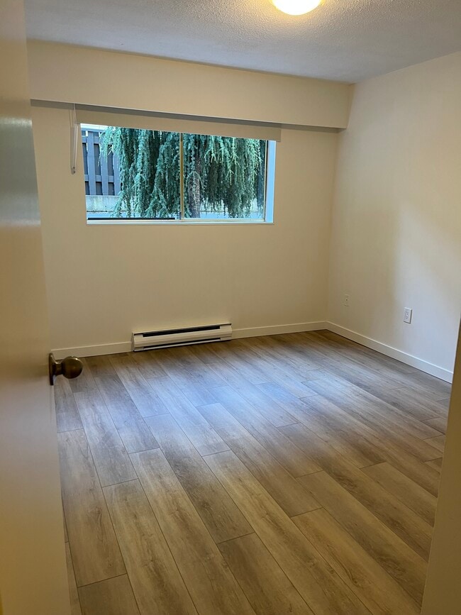 Photo - Elmwood Terrace