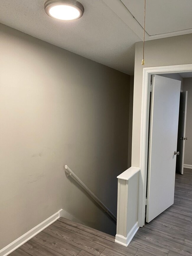 Photo - Updated townhouse close to lake