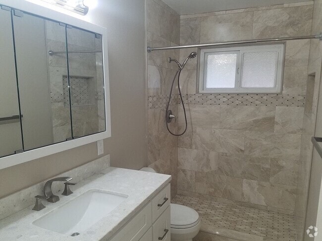 Building Photo - Single Story Home- Bonita!