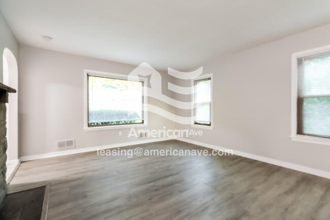 Photo - 1753 N Main St