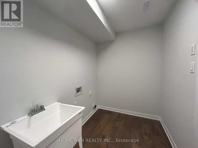 Photo - 378 Bankside Wy