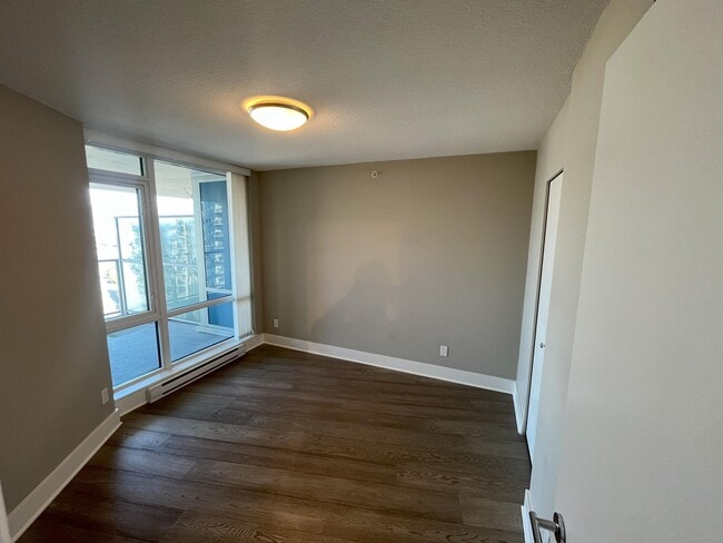 Photo - 4189 Halifax St