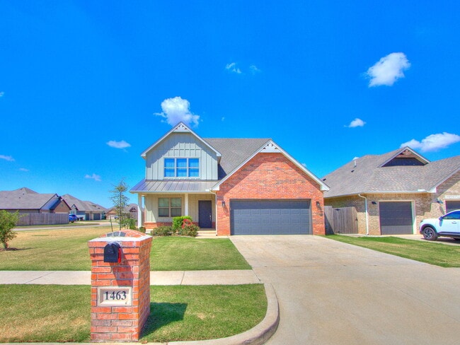 Photo - 1463 Hickory Trl