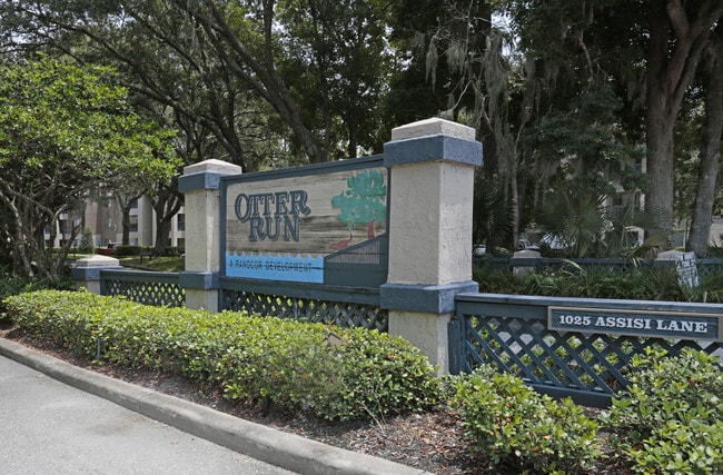 Otter Run Apartments