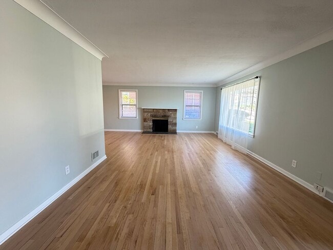 Photo - Updated 3 bedroom in Alger Heights area