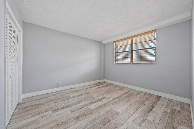 Photo - 105 Paradise Harbour Blvd Unit 402