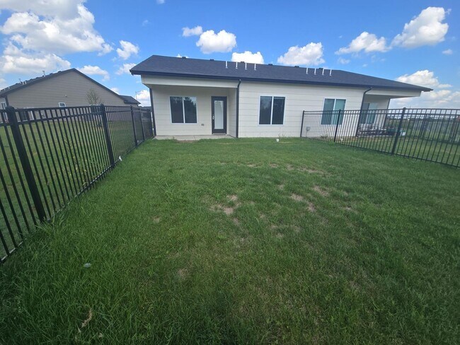 Photo - 2701/03 Greenleaf Unit 2701 Greenleaf Cir