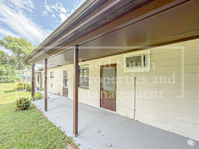 Photo - 1030 Lakewood Ct