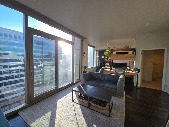Photo - Luxury 14th Floor Studio at Axis in Downtown San Jose Unit 1402