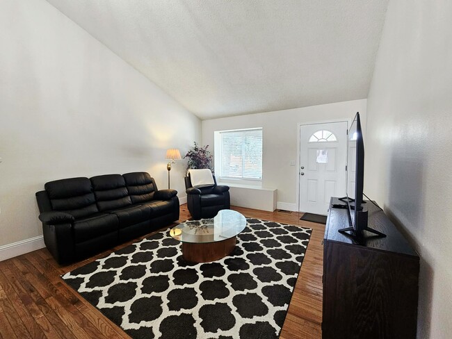 Photo - 7486 Liberty Bell Dr