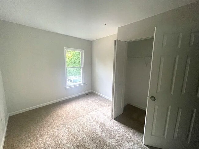 116 S Rock Glen Rd