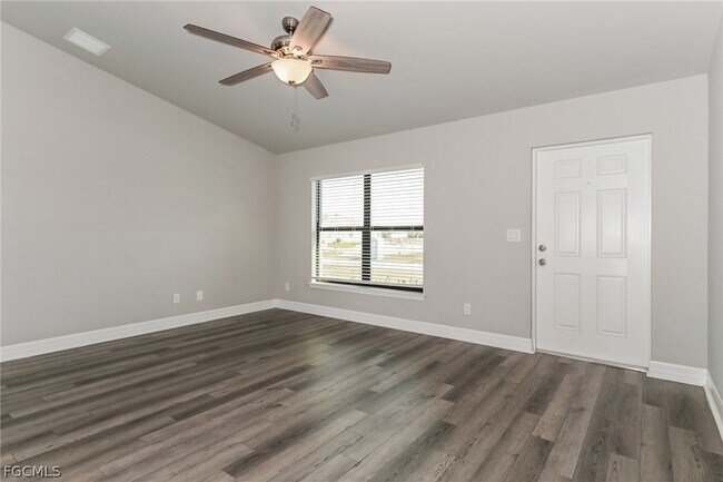 Photo - 2212 NE 7th Ave