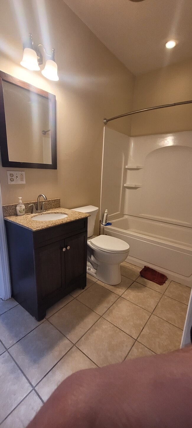 Photo - 2226 Myrtle St Unit #1 Downstairs