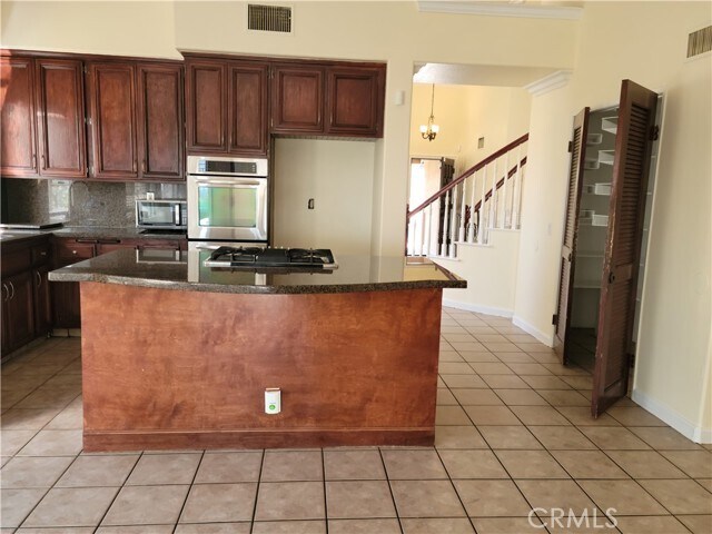 Photo - 2558 Steven Dr