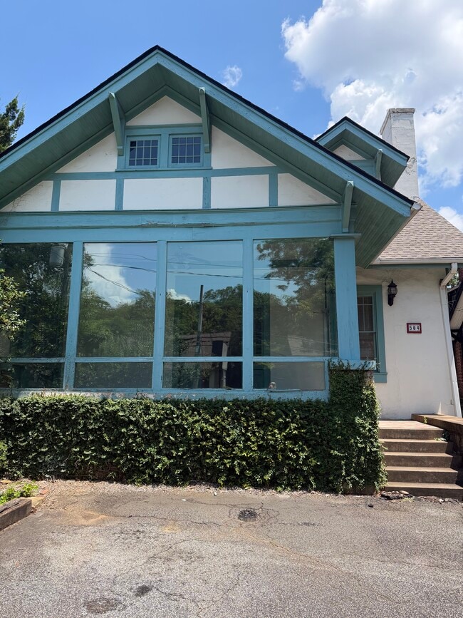 Building Photo - 584 N Milledge Ave Unit 584 N Milledge