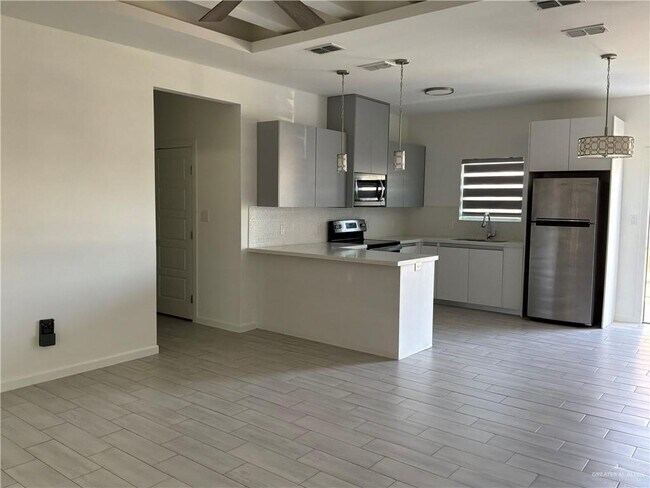 Photo - 14 S Pamplona St Unidad 1