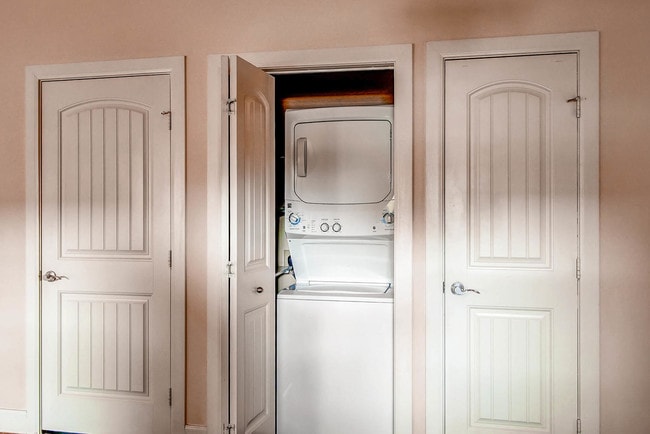 W/D Connections - Ridgemont Village