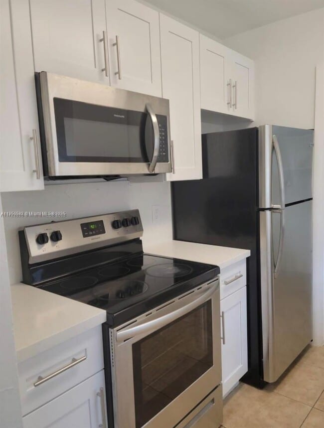 Photo - 5718 Lincoln St Unit 5718