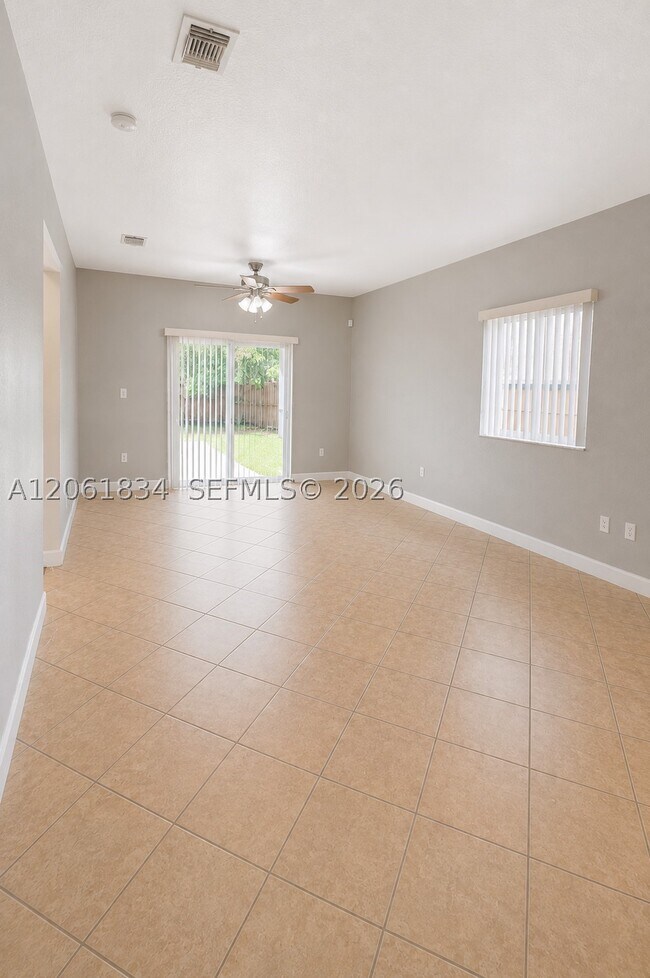 Photo - 2603 NE 41st Cir